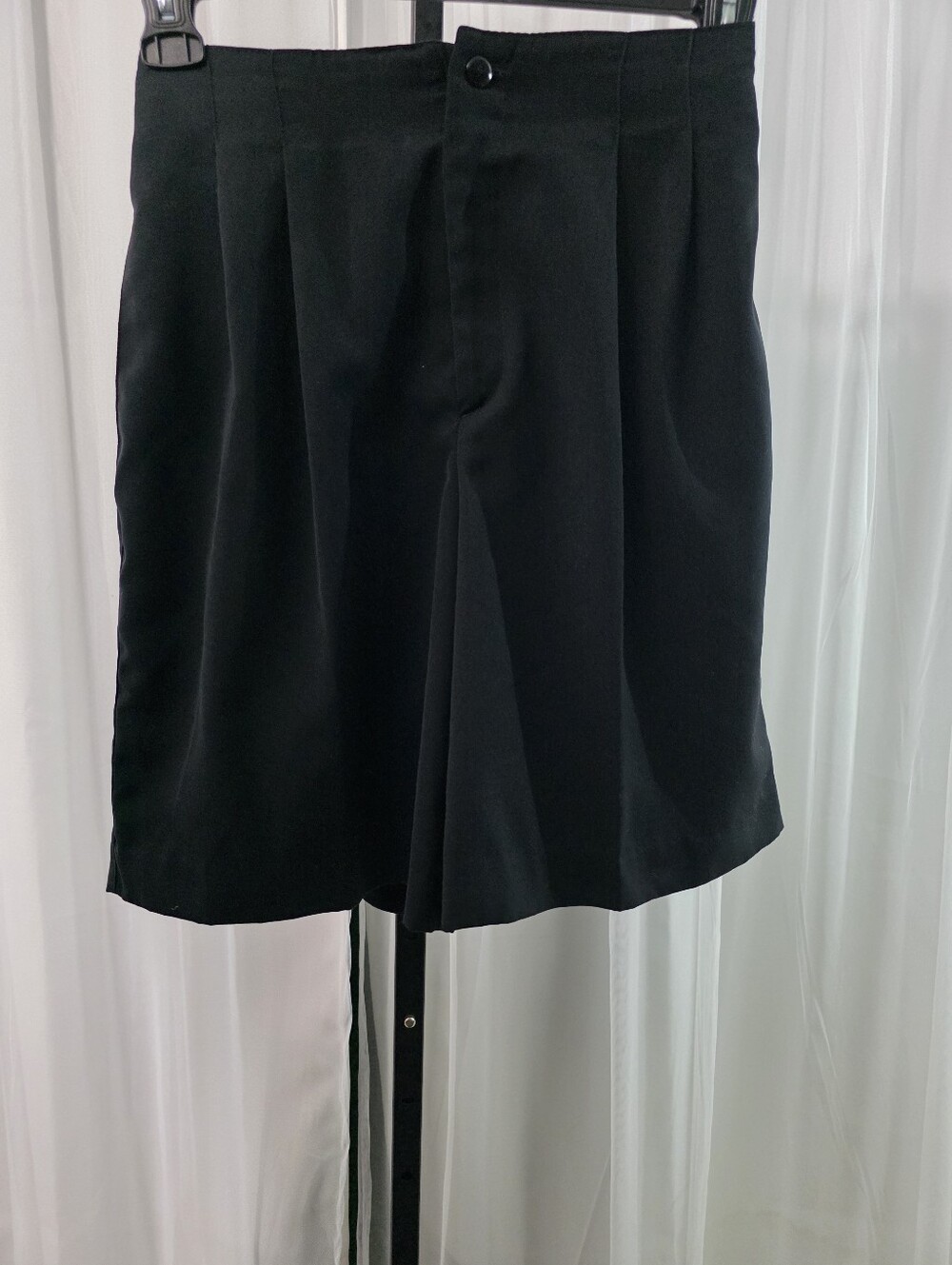 Haley Bob Golf Shorts with Front Pleat, Size:6